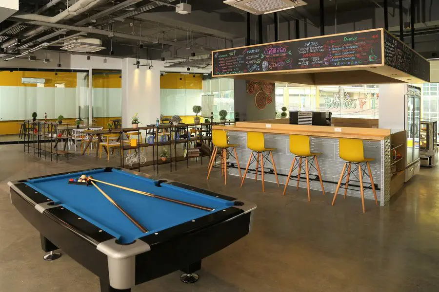 Manila Makati 276 026-Enjoy a bite to eat, or fun with the pool table game, it_s your choice!_ed