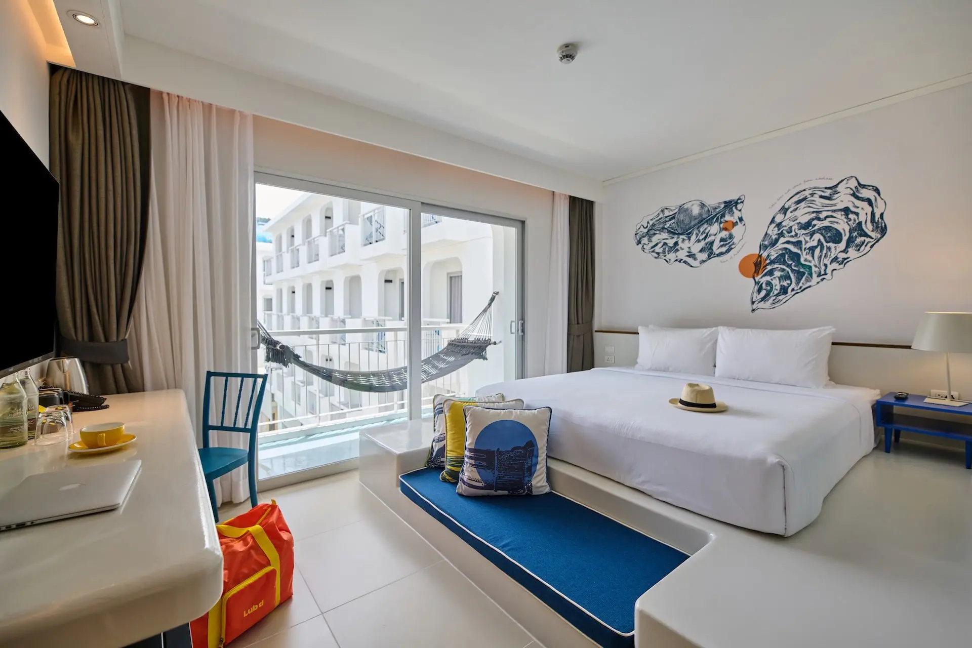 Phuket Patong 240 03