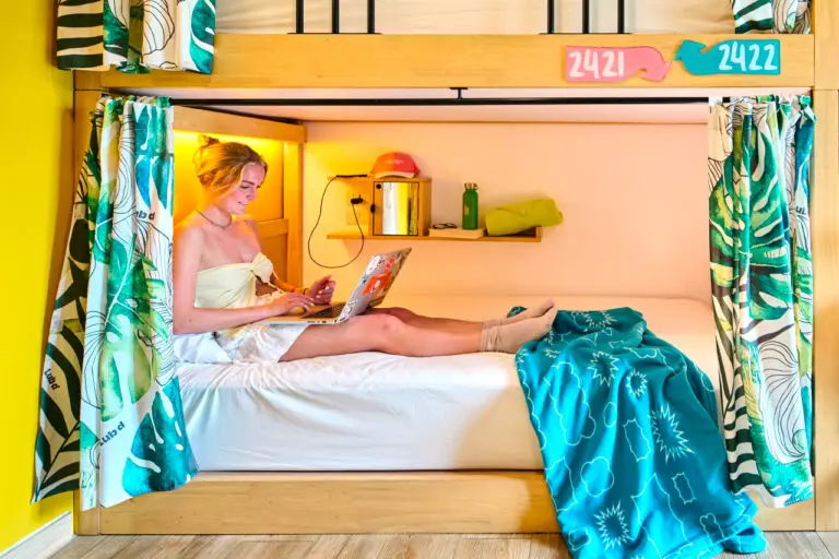 1-Bed-Ladies-Tribe-Hideout-04