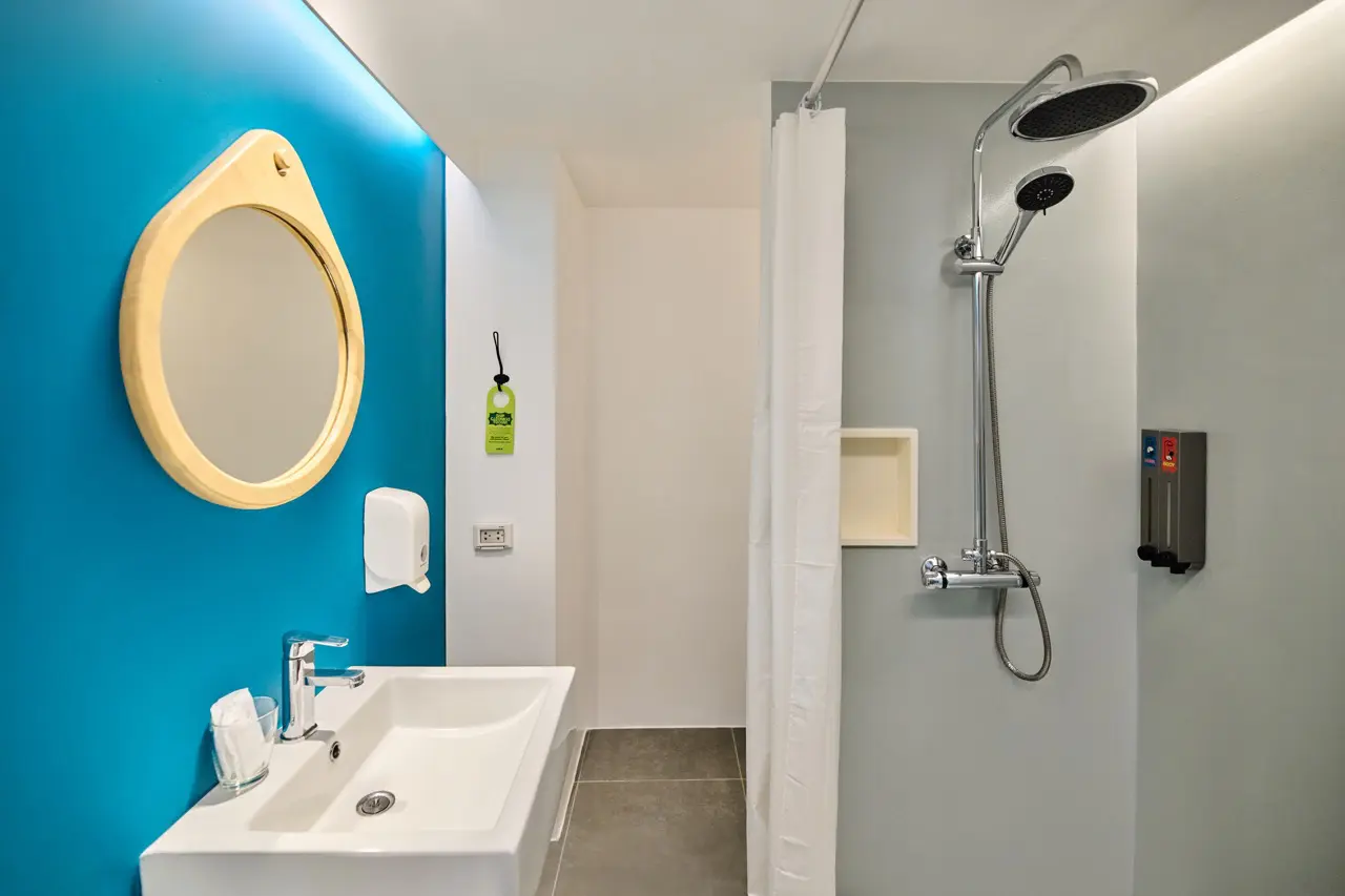 Islander Hub King 09