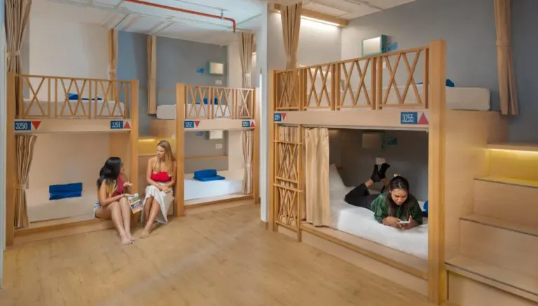 Cambodia Siem Reap 46 LADIES TRIBE HIDEOUT (01)