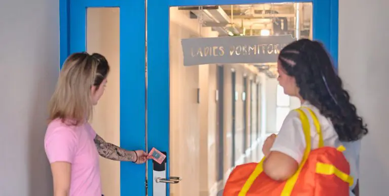 Phuket Patong 70 Ladies3