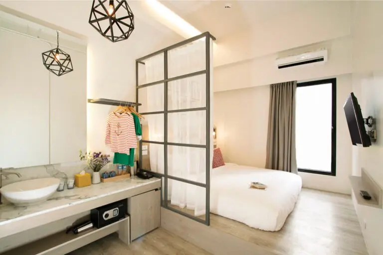 Manila Makati 38 MAKATI-AVENUE-KING-2