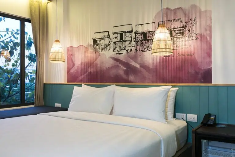 Cambodia Siem Reap 31 TONLÉ SAP KING (05)