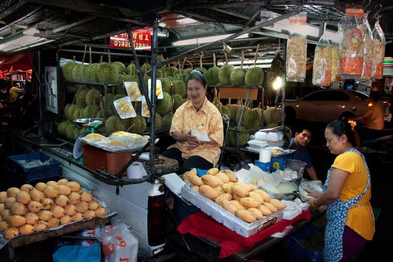 Eat & Shop Like A Local: Koh Samui Night Markets Schedule 4 3