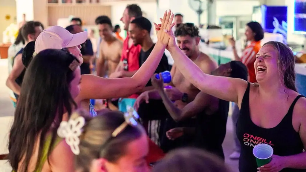 women enjoy themselve at the party at Lub d Phuket Patong