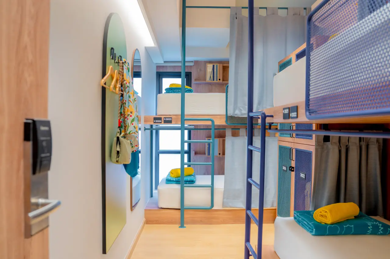 Ladie-Tribe-Hideout-11