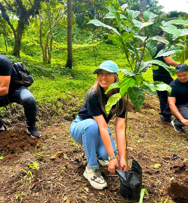 Tree Planting3 by lubd(dot)com