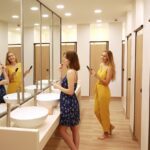 Gemeinsames Badezimmer_Damen 2